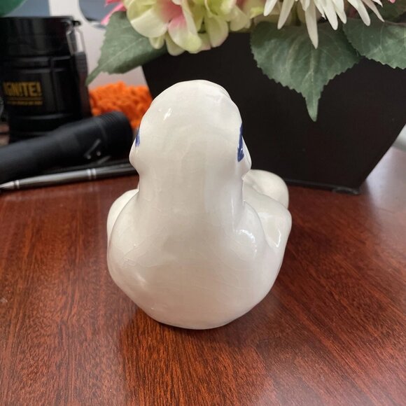 Vintage Ceramic Polar Bear Baking Soda Holder for Refrigerator - Picture 3 of 5